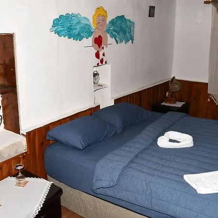 Deniss Hotel *